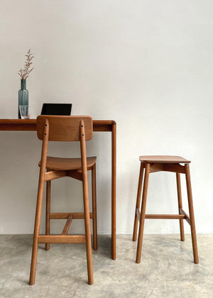 Plong Barstool With Backrest