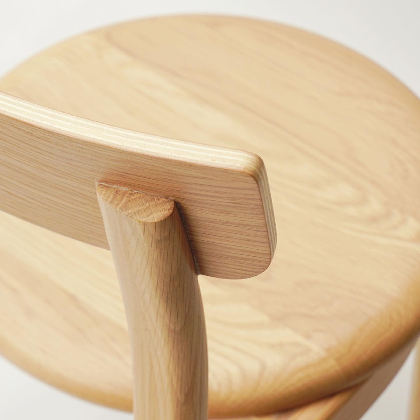 Toggle Chair