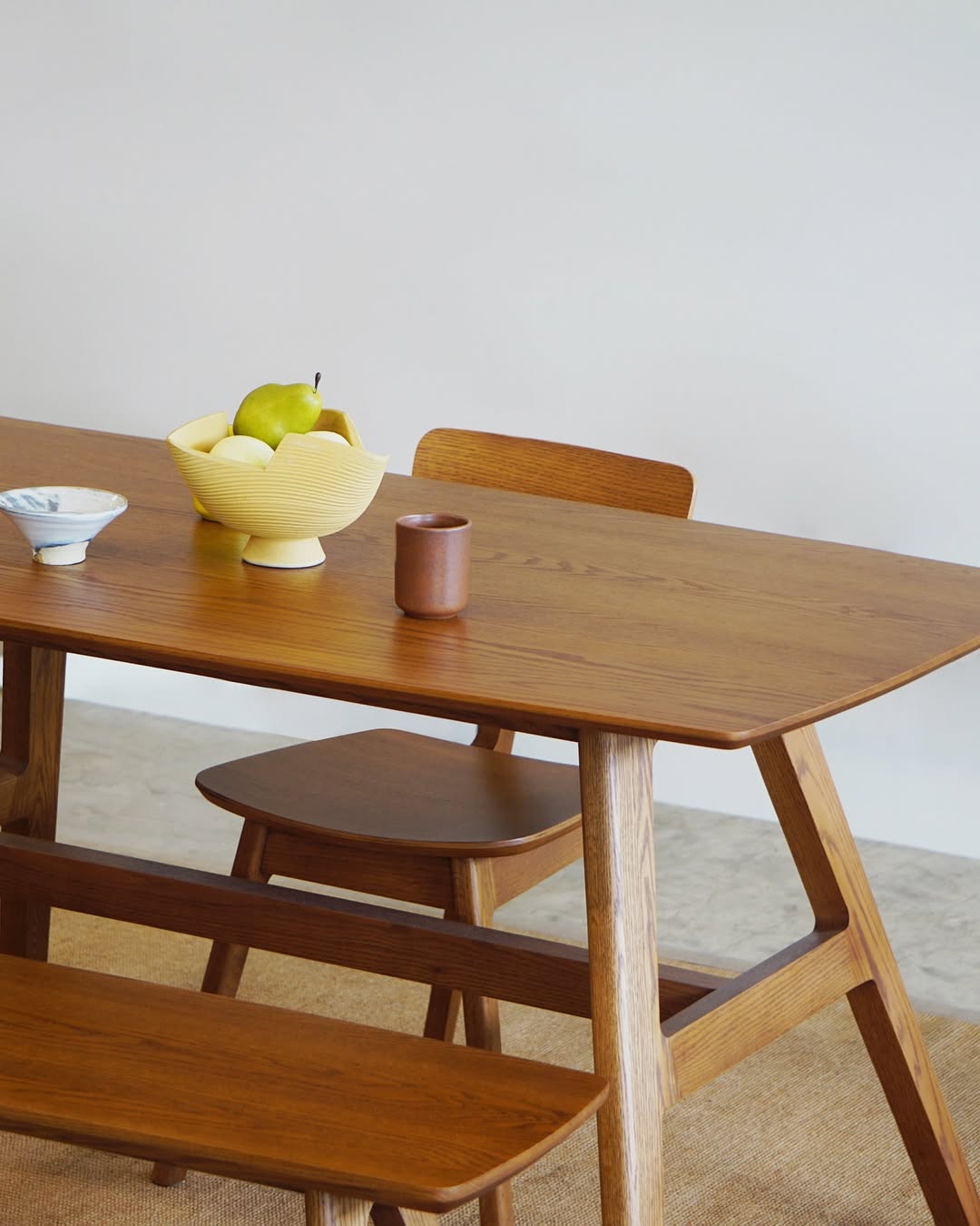 Nichi Table