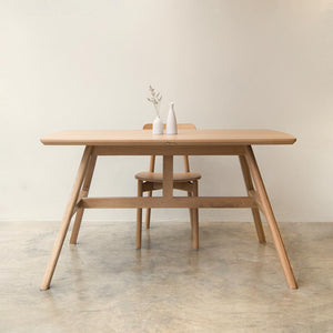 Nichi Table