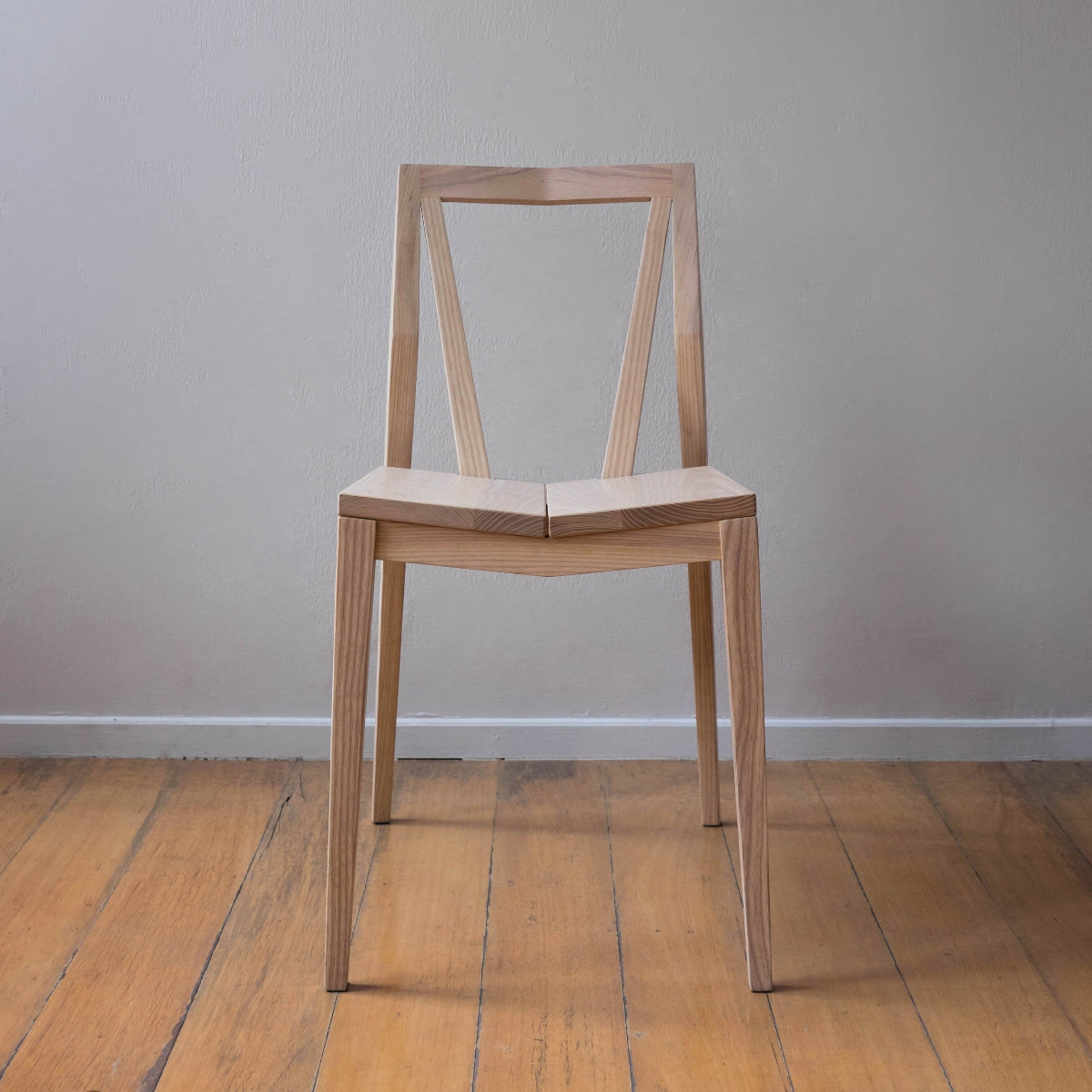 Saowaluck Chair