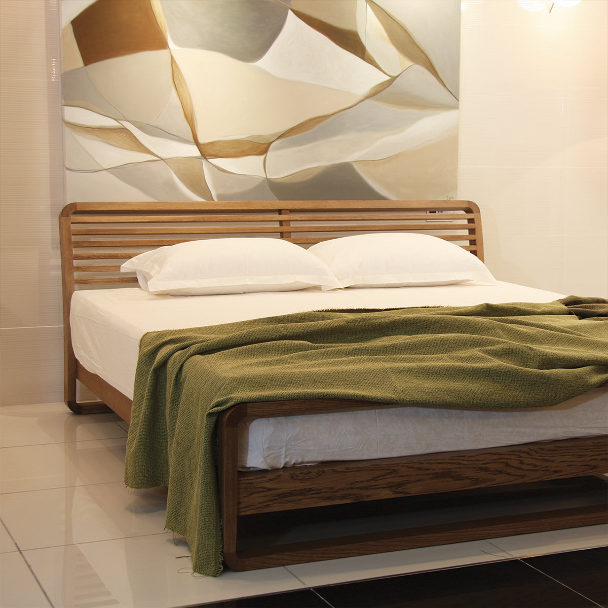 Auchara Bed