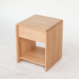 Pup Sidetable